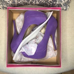 Women’s QUIPID Purple Wedge Toe Heels Sz 7